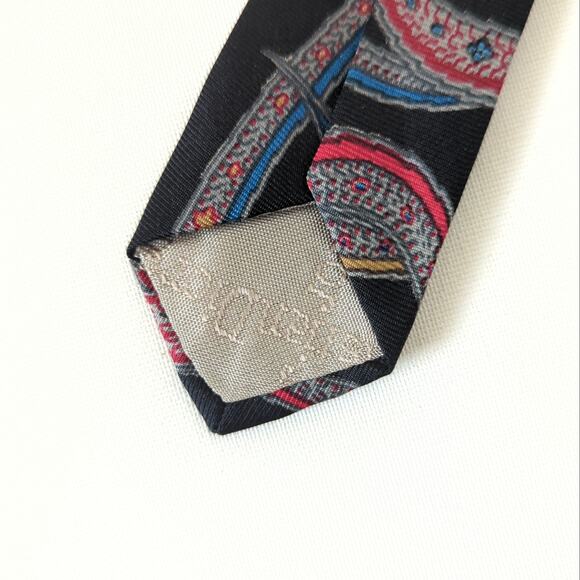 Christian Dior Necktie 100% Silk Made in USA Multi Color Blue Black Red Paisley - Picture 5 of 7